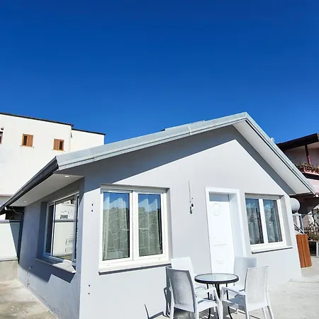 Rooftop Sweet Apartment