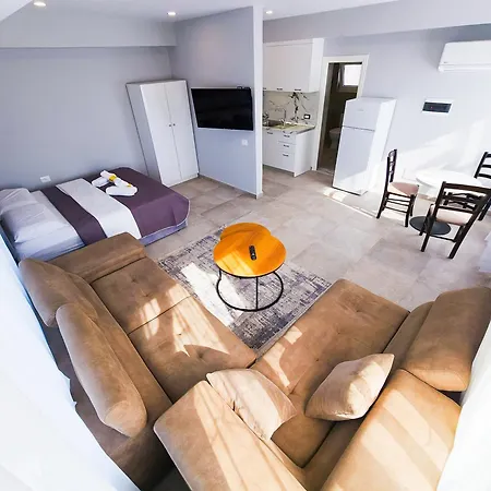 Rooftop Sweet Apartment